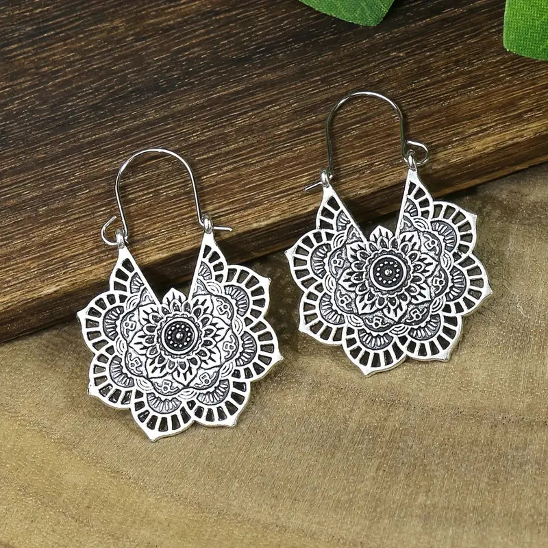 Silver Lightweight Earrings 24-0039