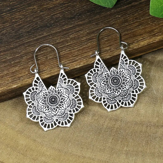 Silver Lightweight Earrings 24-0039