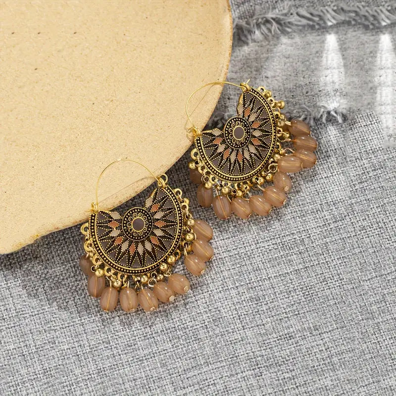 Beige Retro Drop Earrings 24-0044